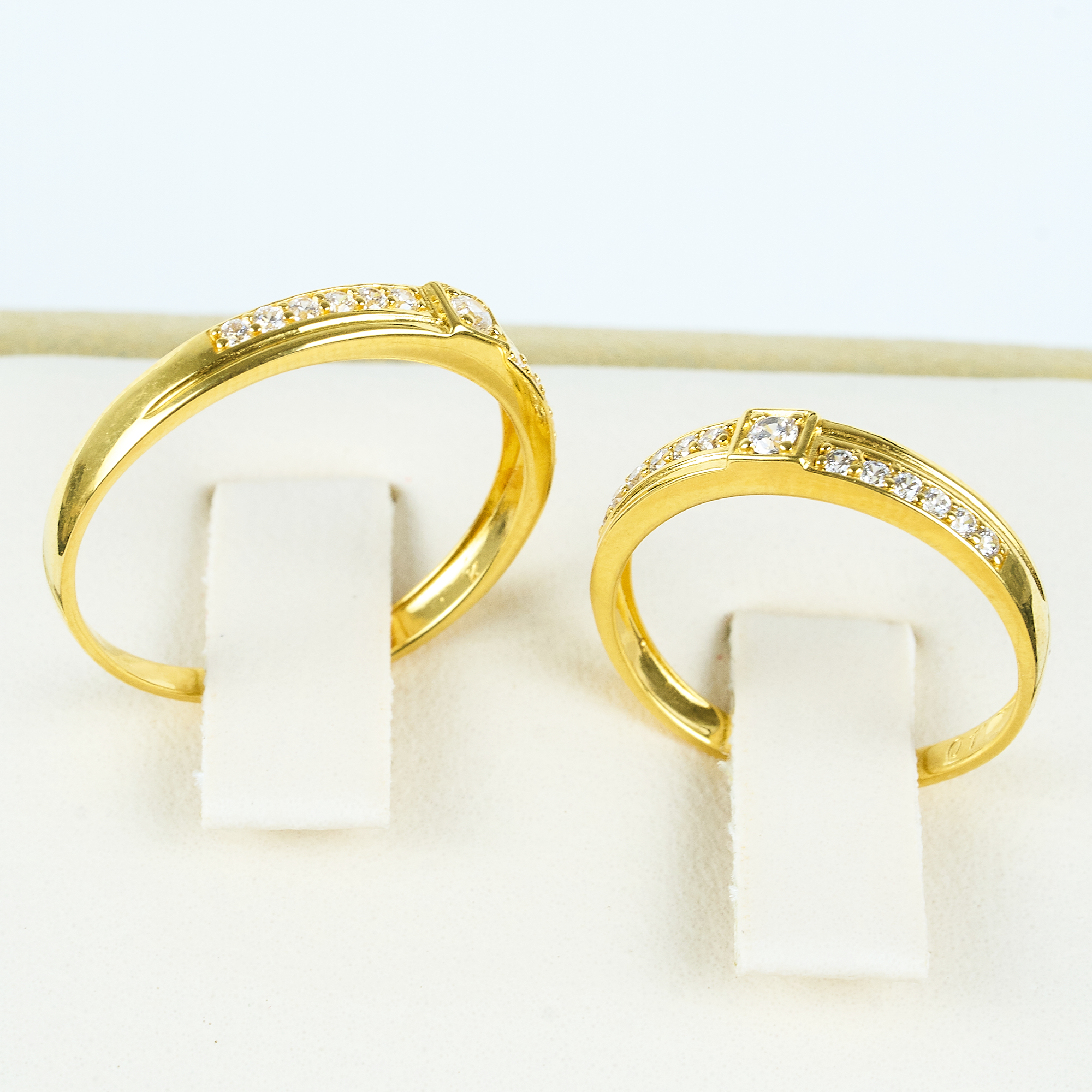 Cặp Nhẫn cưới vàng 61% (14K) đính CZ VNXM00300065.110 - VNXMXMV300039.180
