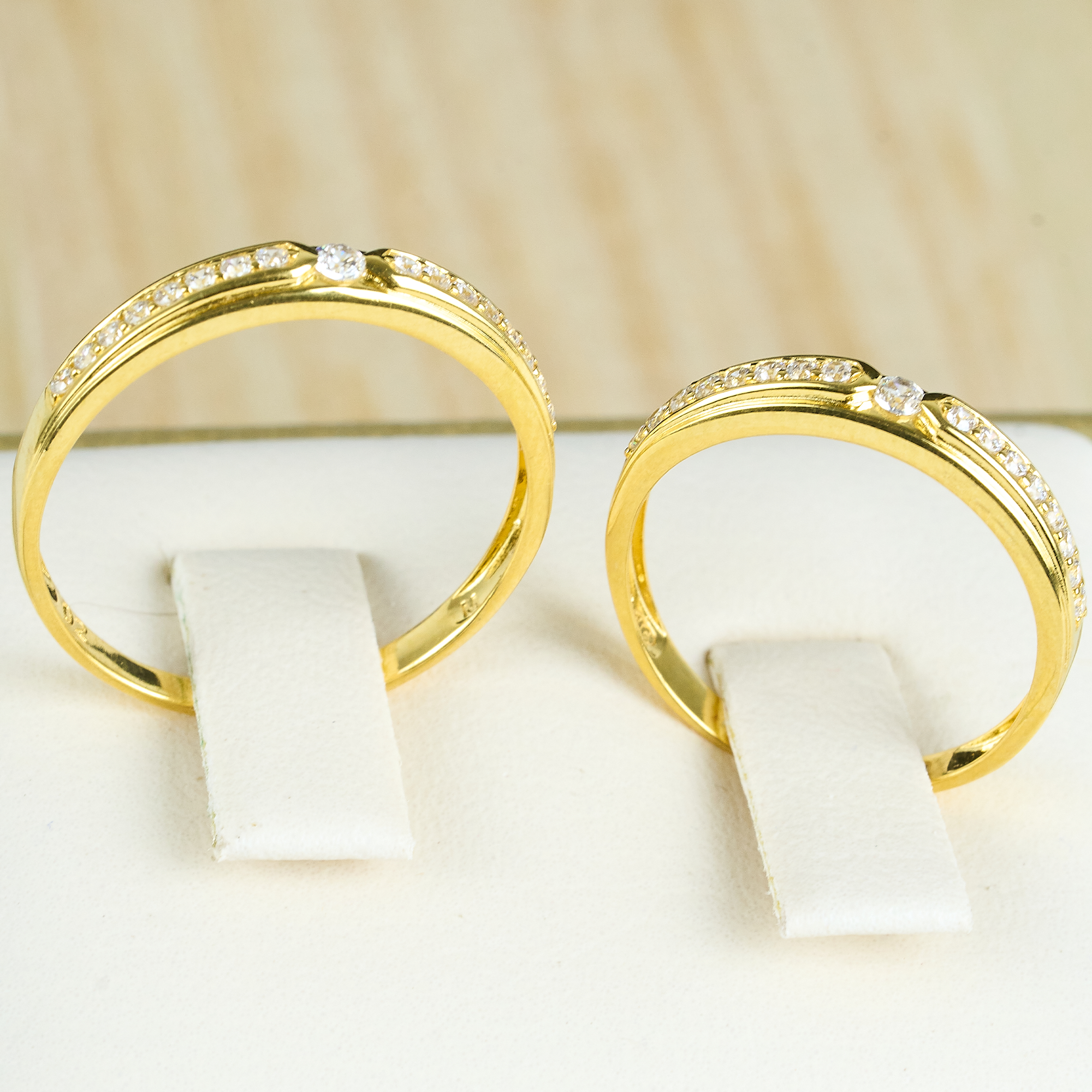 Cặp nhẫn cưới vàng 61% (14K) đính CZ VNXMXMV300074.120 - VNXMXMV300073.200