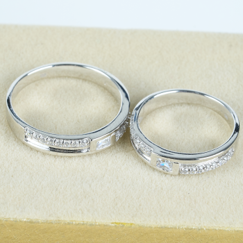 Cặp Nhẫn cưới vàng 75% (18K) đính CZ VNXMXMT00001.090 - VNXMXMT00001.170